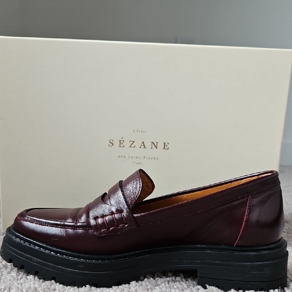 Sézane Burgundy Leather Loafers newish with box - Picture 6 of 11